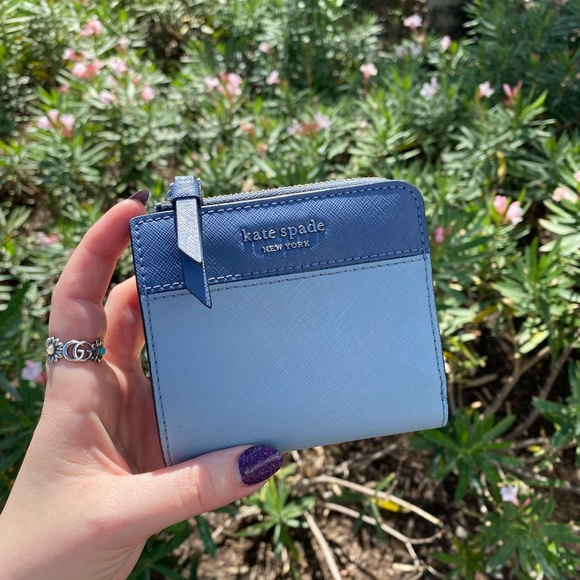 Kate Spade Light Blue & Navy Two Toned Safiano Leather Compact Wallet - Picture 13 of 14